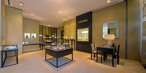 chanel fine jewelry boutique.